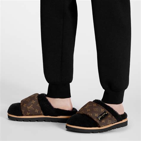 louis vuitton armory slipper|louis vuitton slippers female.